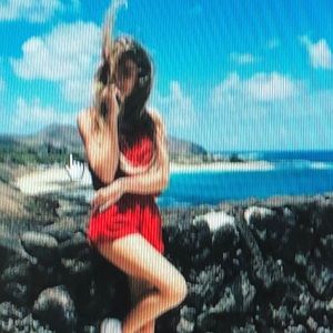 Meet your Posher, Cecelia